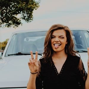 Meet your Posher, Anna